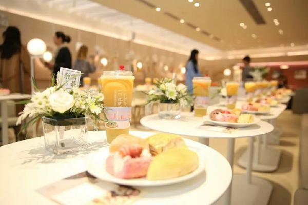 烘焙店的反擊：茶飲+烘焙走向前臺(tái)，阻擊戰(zhàn)從“烘焙+茶飲”打起？