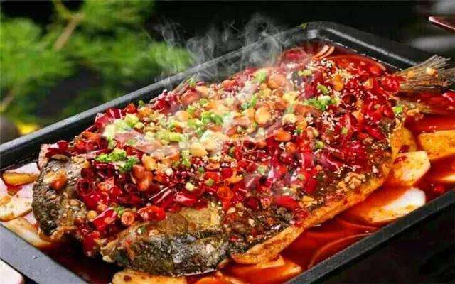 縱有萬(wàn)般風(fēng)情，不及同桌的蛙烤魚(yú)銷魂