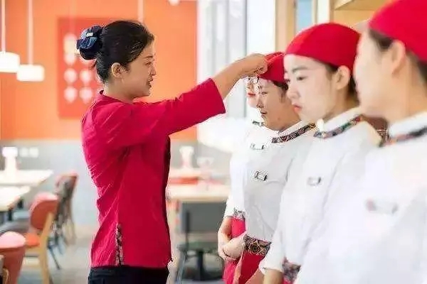 餐飲店長(zhǎng)帶隊(duì)伍9步走，員工個(gè)個(gè)都干勁兒十足！|餐飲界