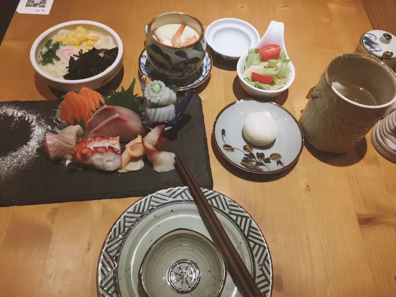 餐飲大事件234期 |小龍蝦被吃出1572項專利，智能剝蝦機一分鐘可剝1000只蝦|餐飲界