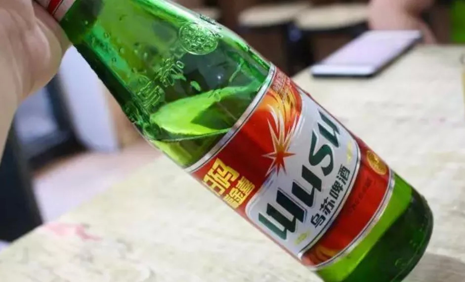 年銷(xiāo)量50億，烏蘇靠“奪命”殺出一條生路|餐飲界