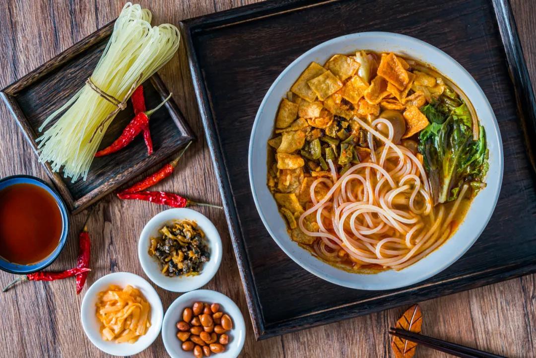 小吃大賽道，新進入品牌如何破局？