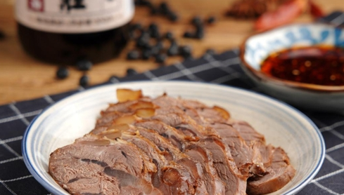 用一?！昂诙埂弊哌^了110年，丸莊醬油為何百年長紅？