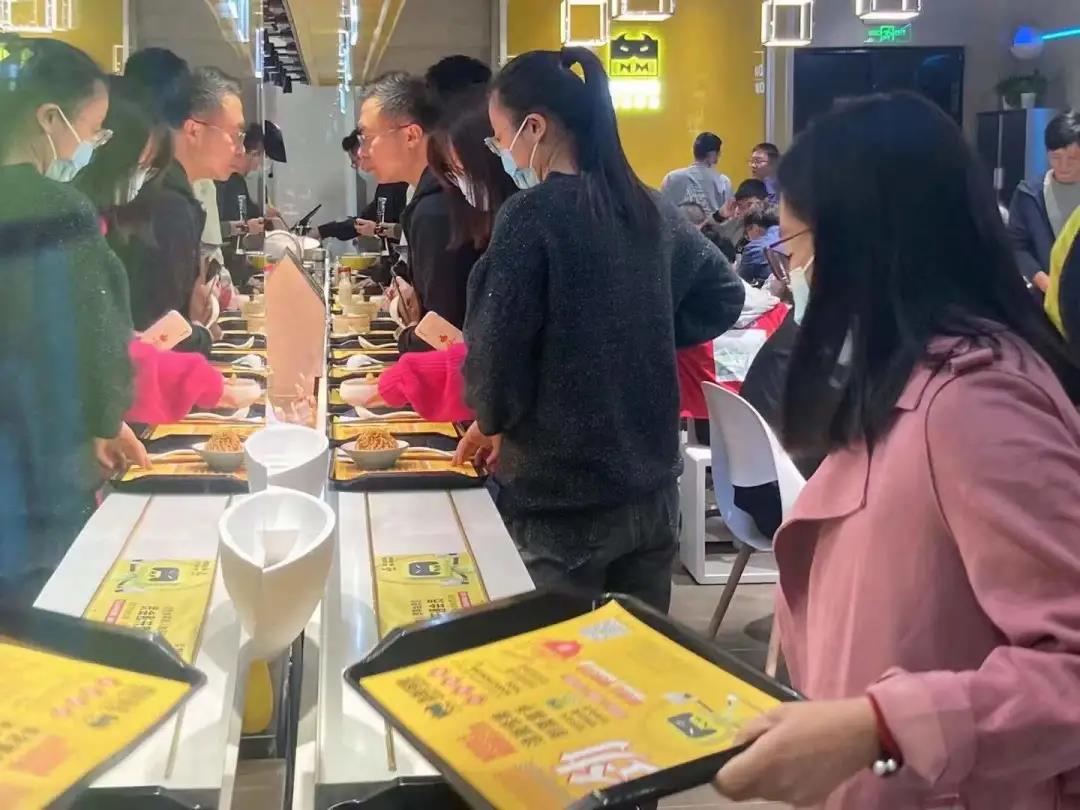 數(shù)字賦能餐飲，智能面館或成下一個(gè)風(fēng)口！| 品類觀察