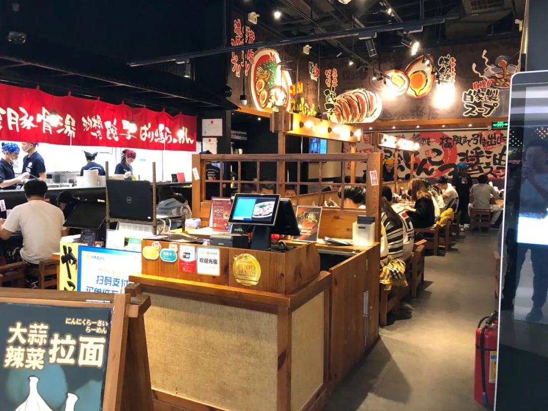 高速進階的餐飲SaaS服務商們，誰了對商家的“味”？