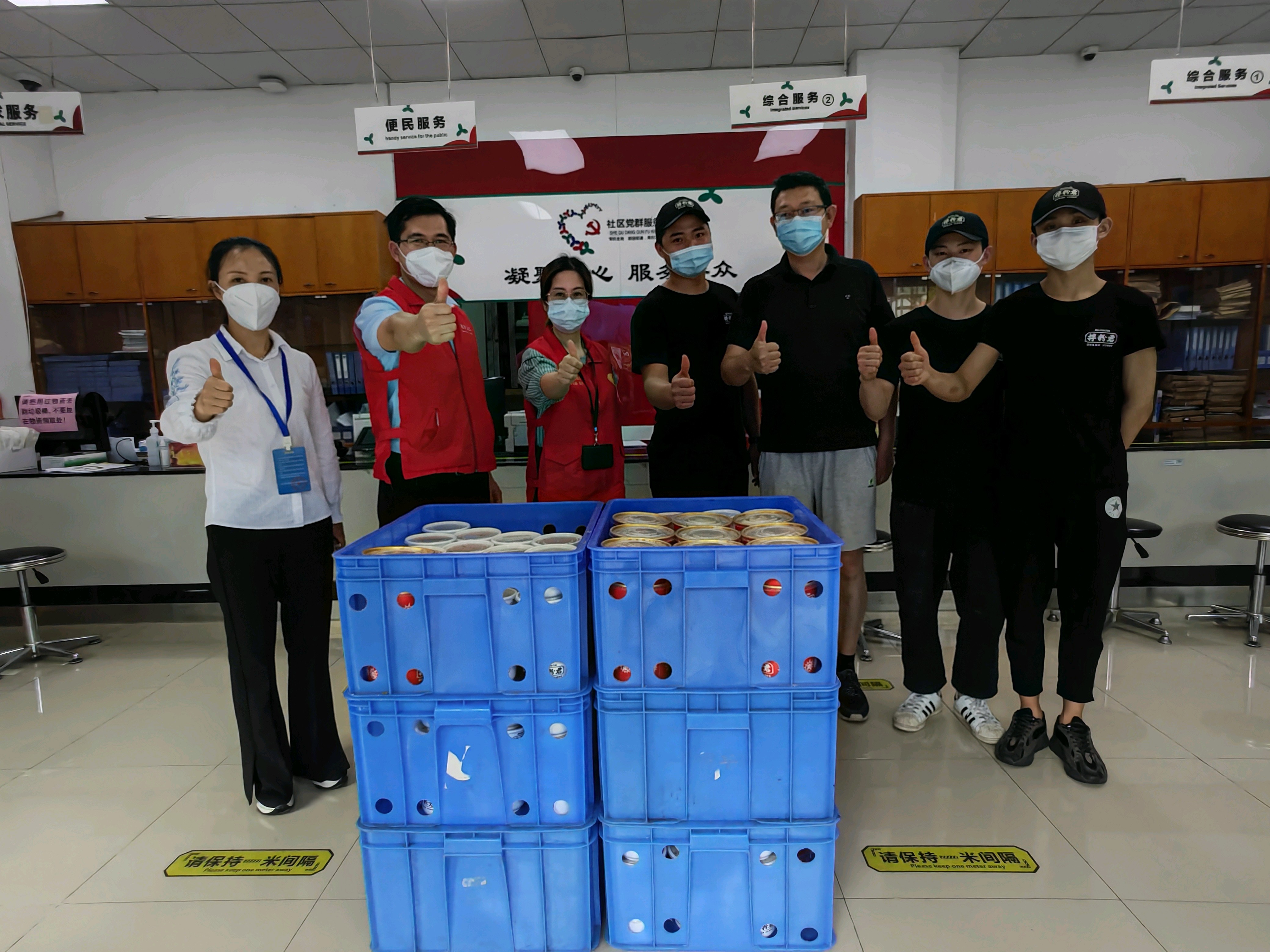 慰問社區(qū)防疫人員，這160份江西拌粉拌出愛心