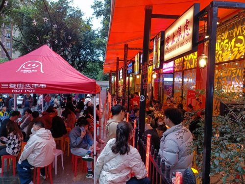 油炸噴香涮煮入味，看這家串串如何做到日排400+