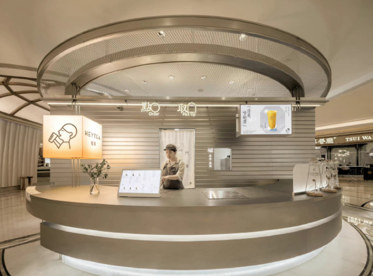 喜茶、霸王茶姬“組團(tuán)”出海，留學(xué)生們等不及喝奶茶？